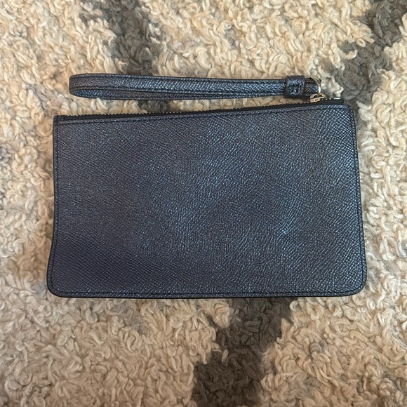 F22705 coach wristlet sparkly - Picture 2 of 3